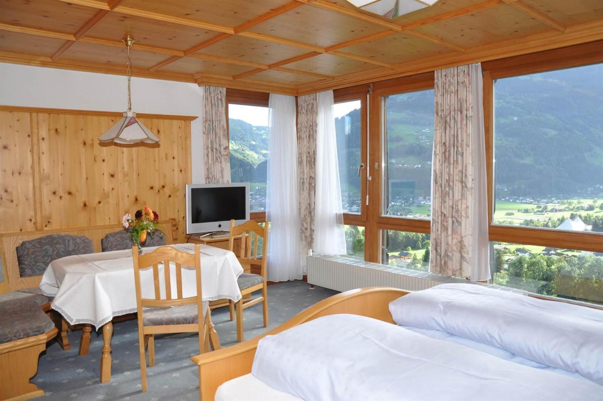 Gaestehaus Rundblick Schruns Dış mekan fotoğraf